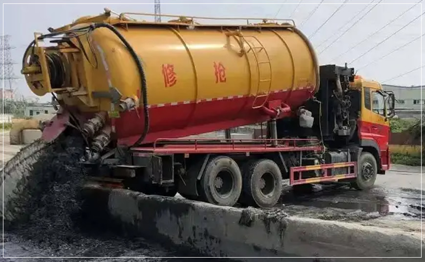 市中沉淀池清理案例